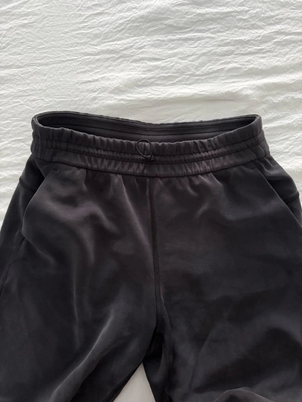Lululemon | Softstreme High-Rise Wide-Leg Pant | Size 6 | Navy Blue - Picture 3 of 4